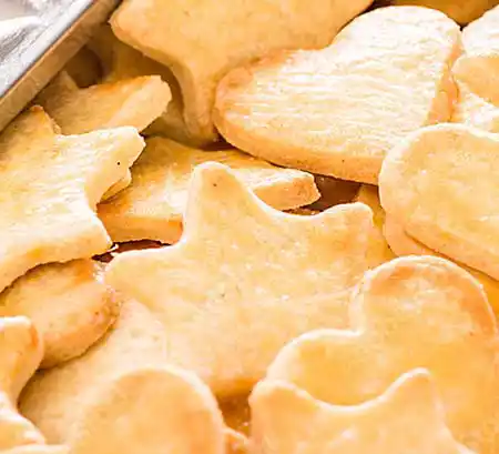 Butterplätzchen in verschiedenen Formen.