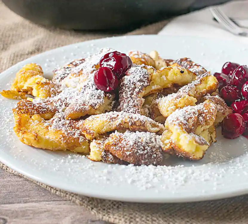 Teller mit Kaiserschmarrn.